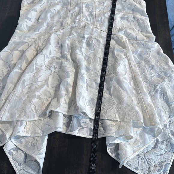 Anthropologie Circa 19 Hundred Cream Babydoll Lace Tank Asymmetrical Hem Size Sm - Picture 8 of 8